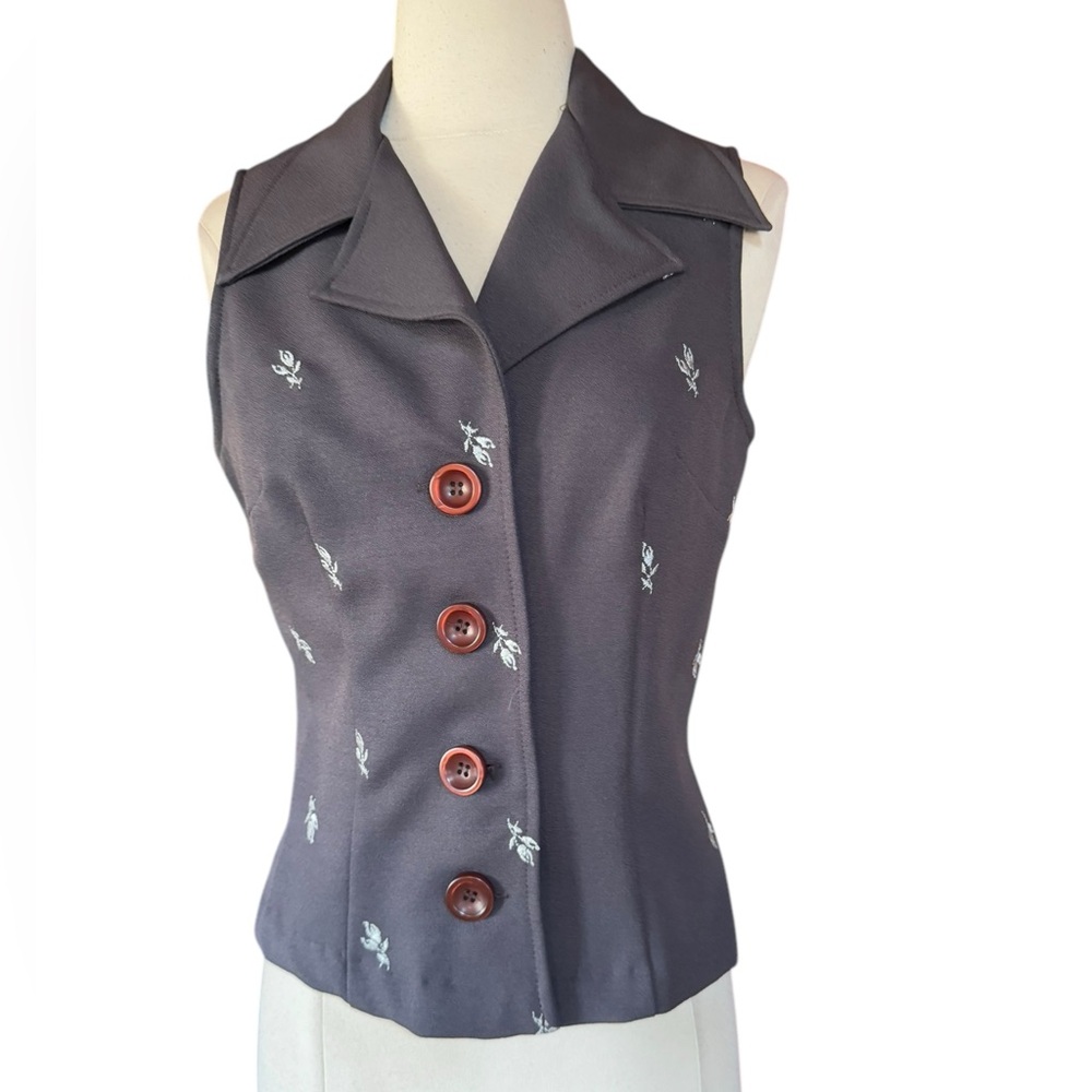 1990s XOXO Gray Button-Up Vest with Floral Embroidery